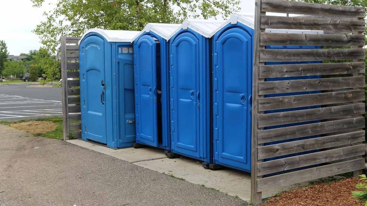 Porta Potty Rental Pros - Quality Portable Restroom Services in Morristown, AZ, 85342